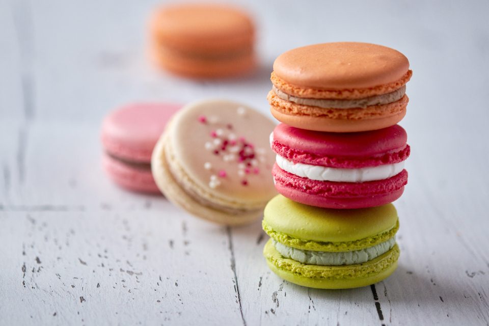 Macarons colorés, symbole des parfums gourmands et sucrés